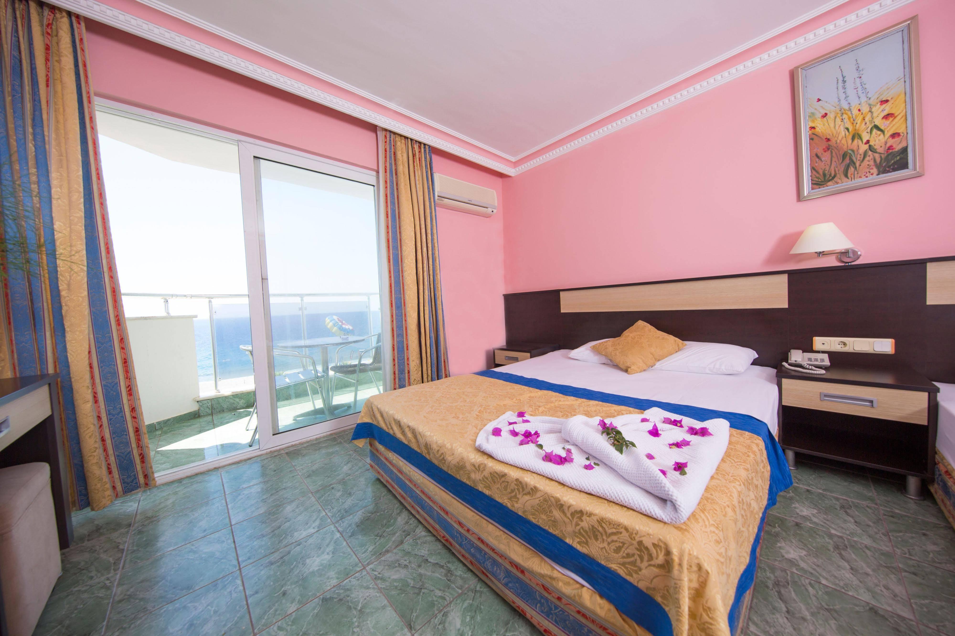 First Class Hotel Alanya Esterno foto