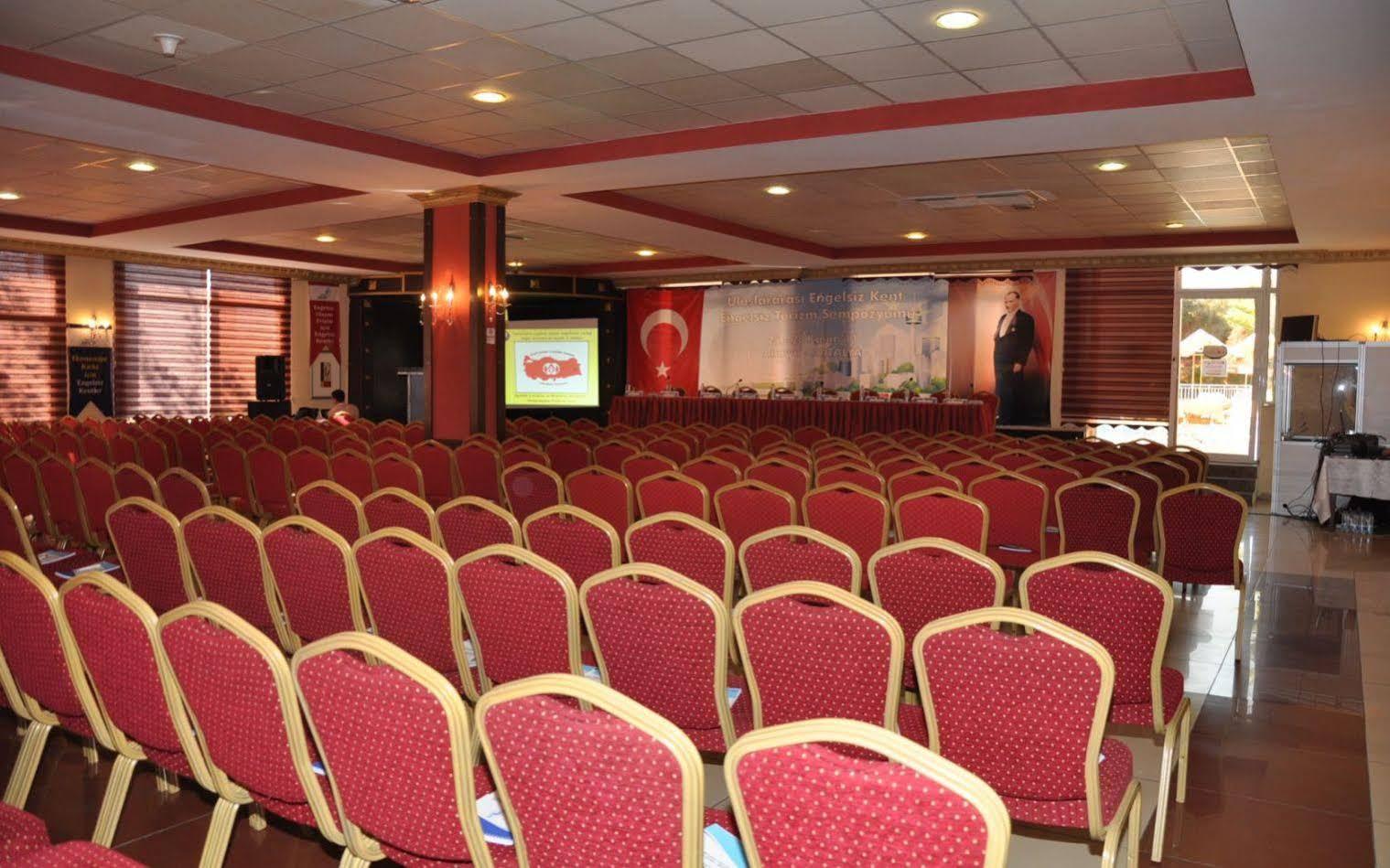 First Class Hotel Alanya Esterno foto