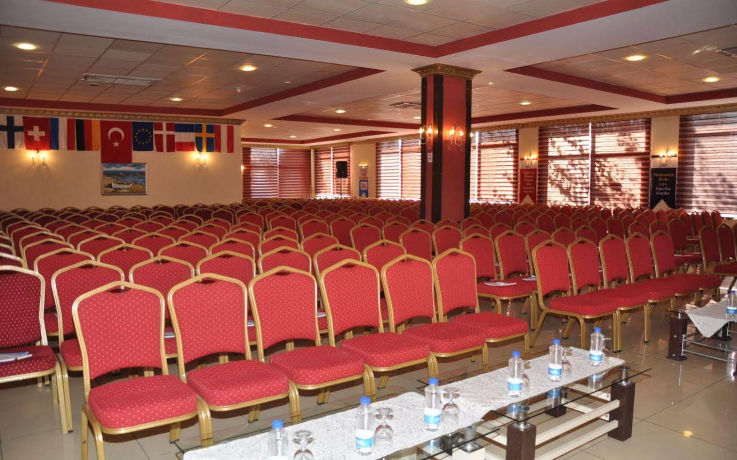 First Class Hotel Alanya Esterno foto