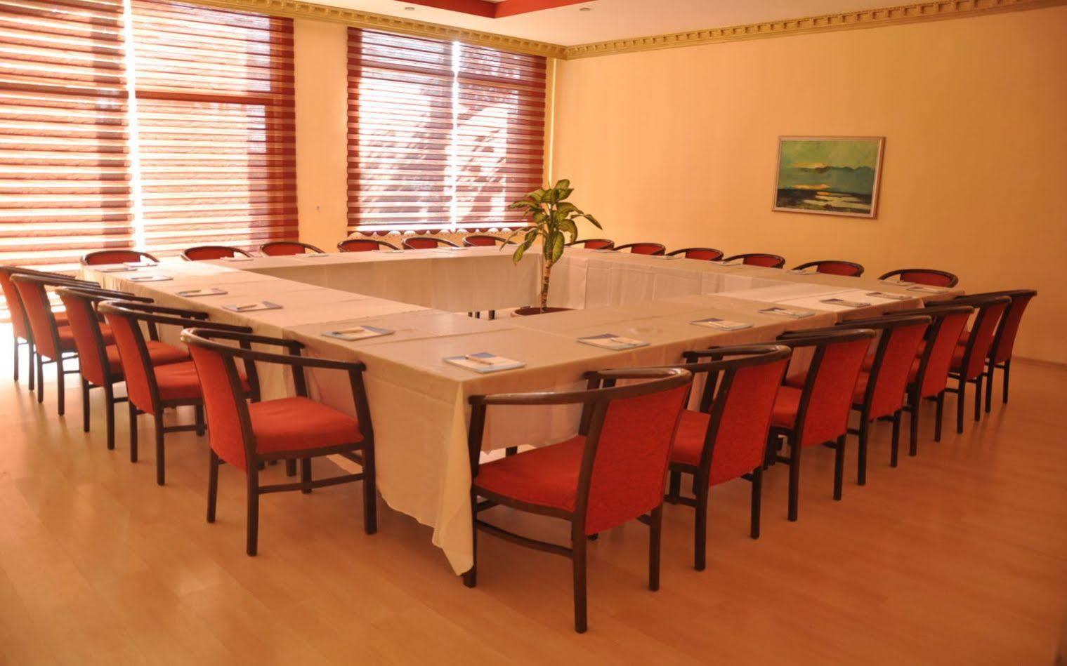 First Class Hotel Alanya Esterno foto